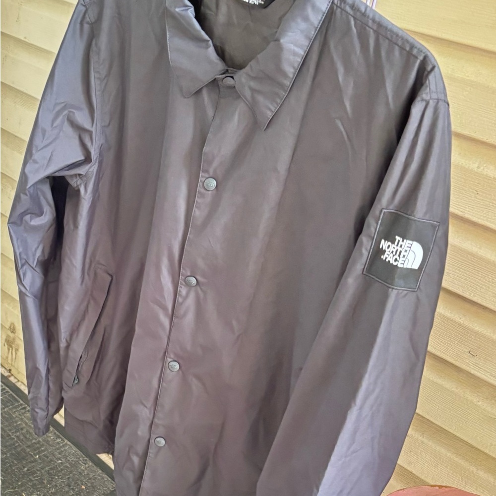 North Face Men's Easy Wind Coaches Jacket - Picture 8 of 11